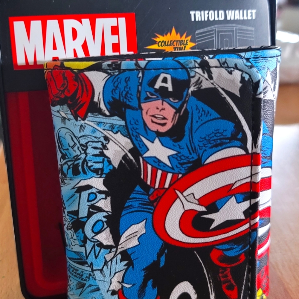 Captain America Tri-fold wallet